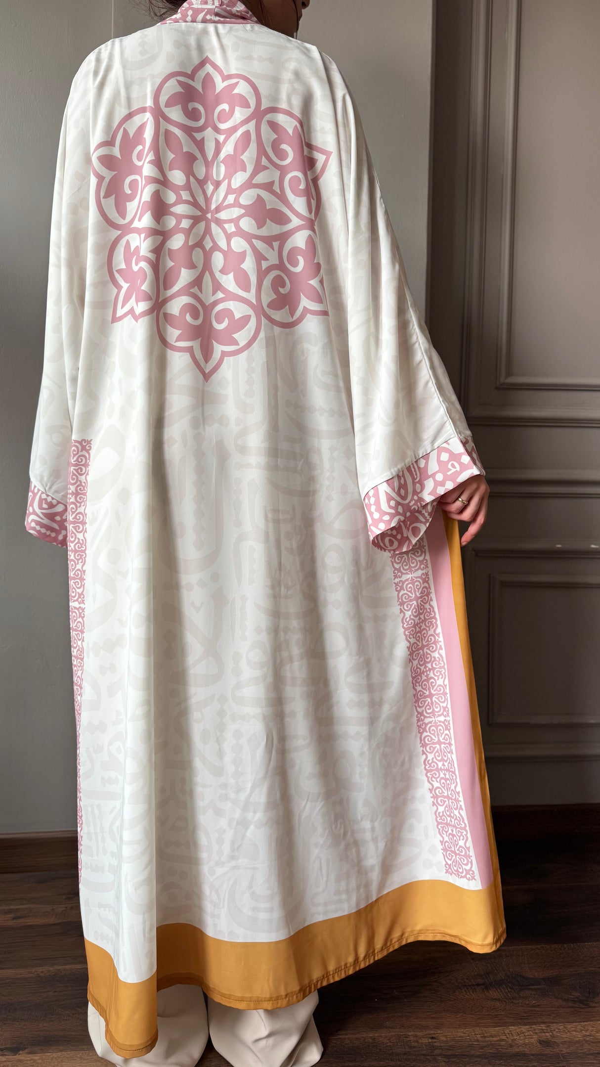 Abaya arabica calligraphy design