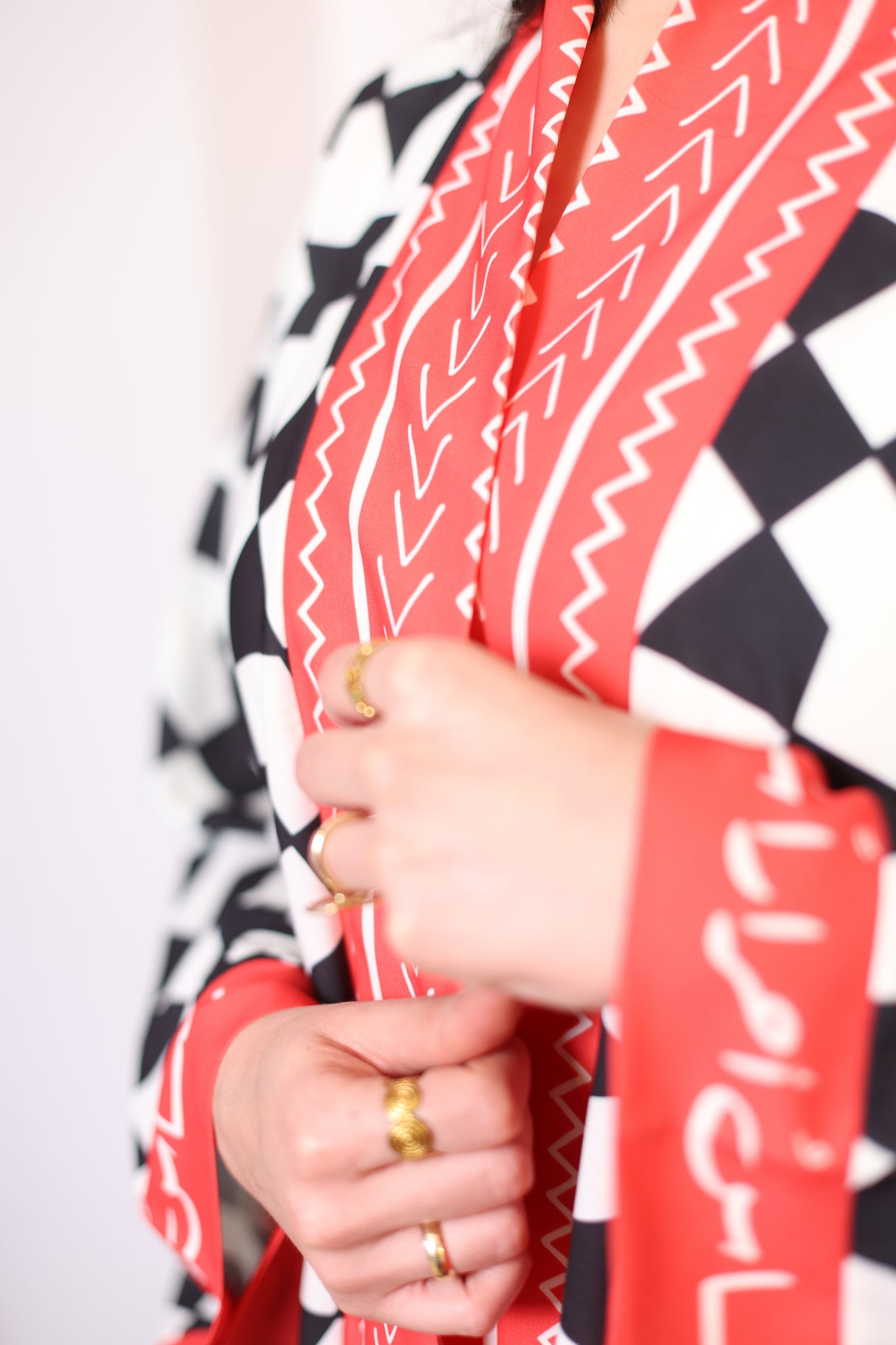 Damascene inspired abaya